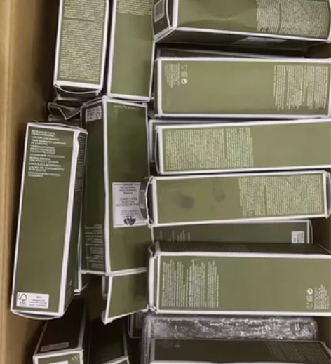 菌菇水20瓶,盒子不同程度被压 打包私聊,...