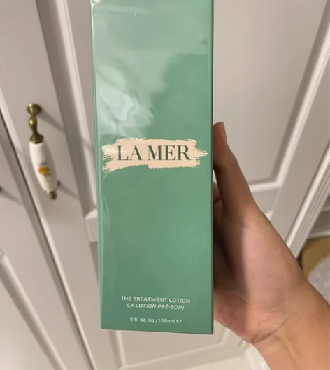 海蓝之谜精粹水,全新 感兴趣的话点“我想要...