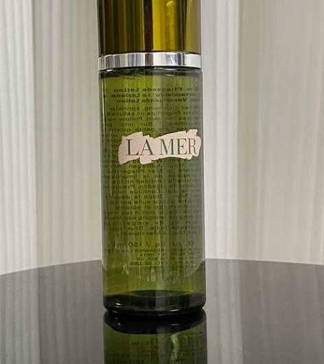 海蓝之谜精粹水 全新可送人 感兴趣的话点“...