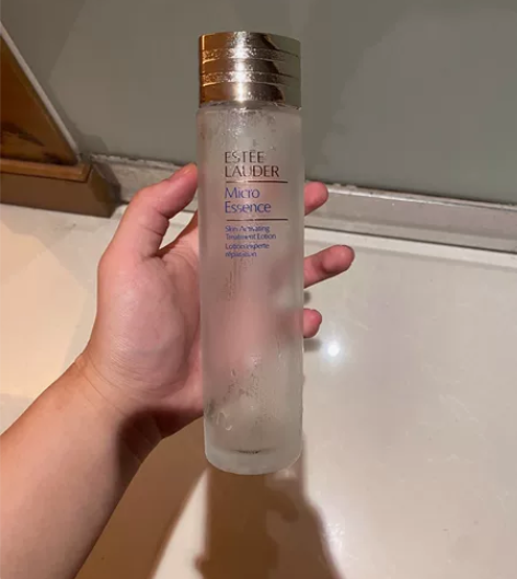 雅诗兰黛精华修复保湿水,稍有余量,想试用的...