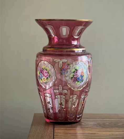 捷克moser风，鎏金开窗水晶花瓶。手绘花...