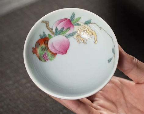 粉彩手绘寿桃斗笠杯景德镇陶瓷三多主人杯单杯...