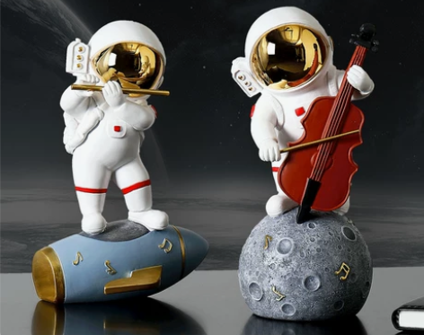 几乎全新 家里摆饰太多了 处理  创意宇航...