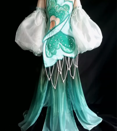 演出服成衣制作 感兴趣的话点“我想要”和我...