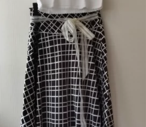 浪漫黑白格大摆裙，全新，高级精致飘带可自由...