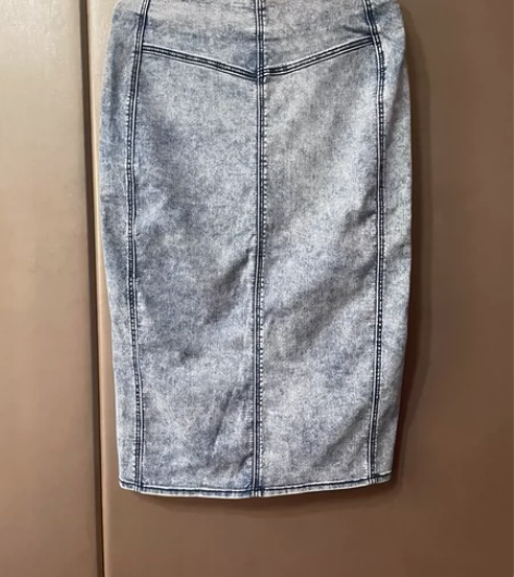 Bershka 一步裙 半身裙 做旧牛仔弹...