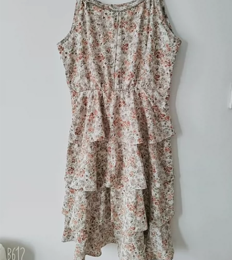 雪纺碎花连衣裙女夏季中长款法式复古吊带设计...