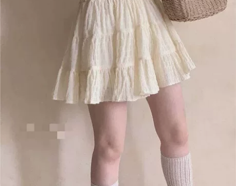 夏季设计感日系可爱蓬蓬蛋糕裙学生气质显瘦百...