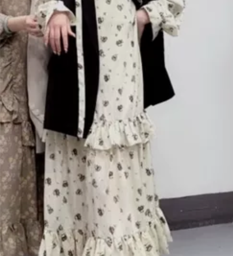 6902 多款碎花V领腰带长款蛋糕鱼尾长袖...