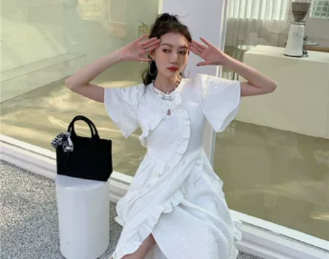 重工连衣裙设计感小众别致花苞袖不规则分割浮...