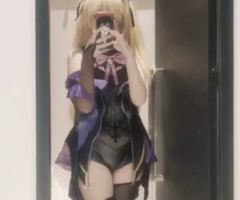 回血急出[流泪]原神菲谢尔配饰齐全 火花衣...