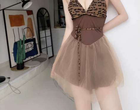 2022年夏季性感吊带裙式连体泳衣女度假泡...