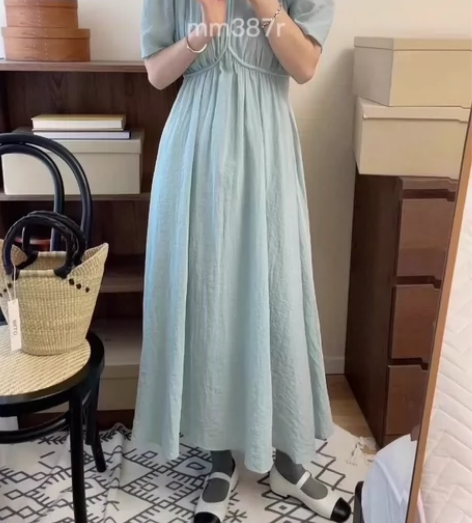 今兆衣轻奢风极简气质连衣裙 L码120內可...