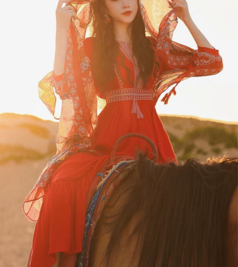 草原度假连衣裙夏季云南民族风女装西藏旅游穿...