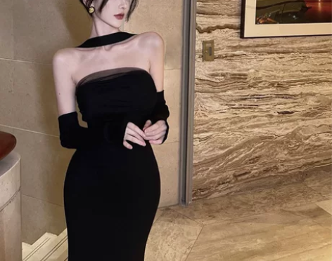 港风复古一字肩抹胸针织连衣裙纯欲性感包臀开...