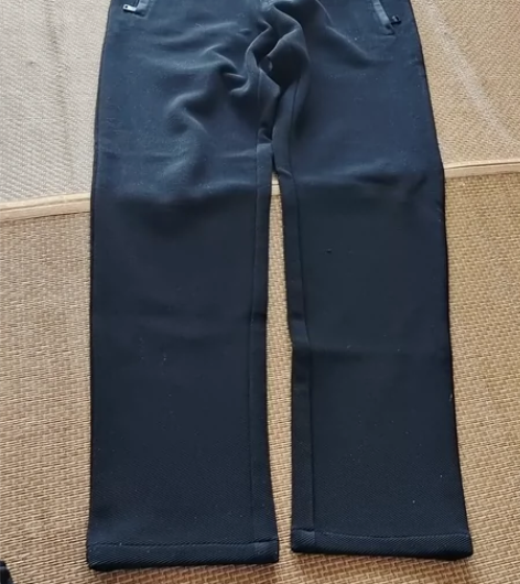 夏凉裤33码，小了25元包邮 感兴趣的话点...