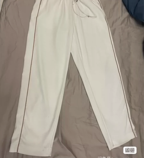 HUALUNDESIGN白色卫裤 感兴趣的...