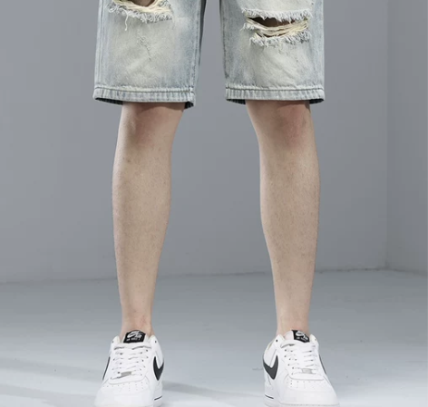 ?Lee BLIOOR浅蓝色破洞牛仔短裤男...