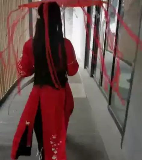 花城衣服全套配饰齐全（衣服衣服衣服！无鞋毛...