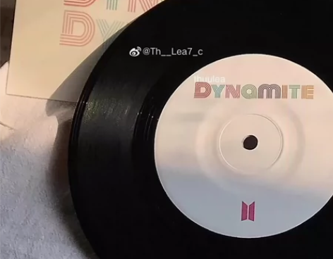 出个防弹少年团dynamite黑胶唱片 出...