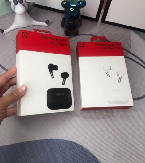 OnePlus 一加 budspro 耳机...