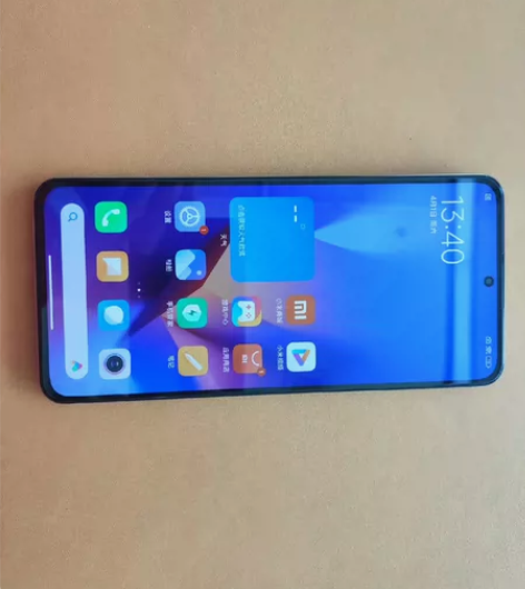 红米K50pro 8+128银色 左上角小...