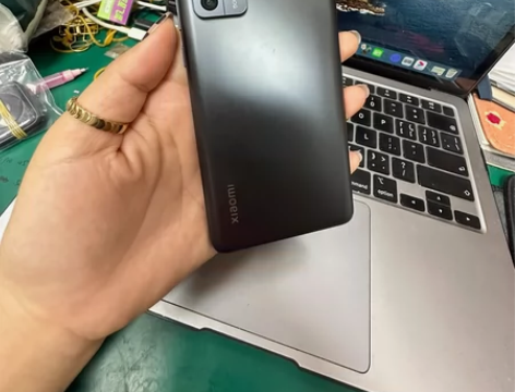 小米12原装无拆无修128g 成色只有边框...