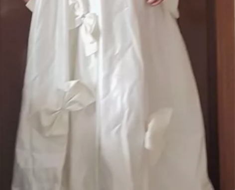 定制的婚纱660，专门选的缎面的，面料高贵...