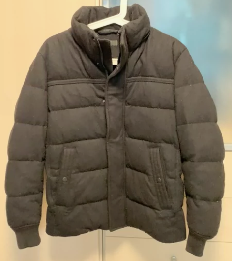 优衣库 男款黑色棉服 S码 羽绒服 帽子可...