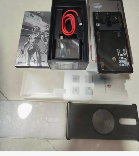 红魔8pro+氘锋透明版 12+256手机...