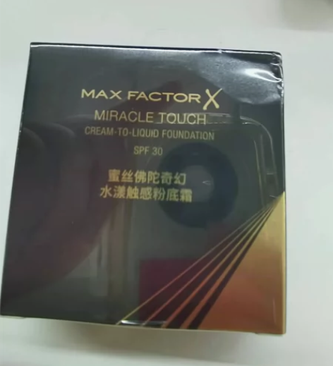 密丝佛陀奇幻水漾触感粉底霜，一个60不包邮...
