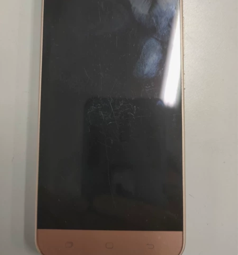 海信手机，双卡双待，给家里老人用不错的选择...