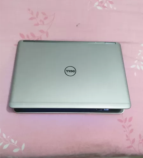 原装戴尔笔记本，运行流畅，办公什么的都可以...