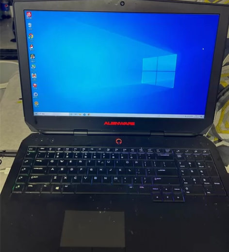 戴尔外星人笔记本 m17r2吃灰两年了  ...