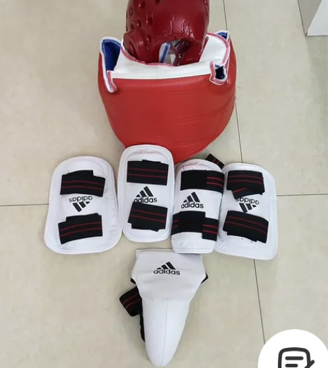 5-8岁男生跆拳道拳击护具 原价180全新...