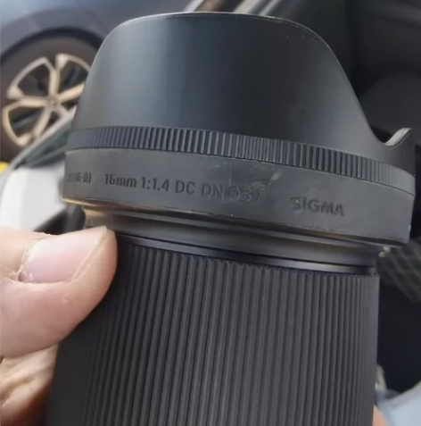 适马16mm f1.4佳能口。正常使用痕迹...
