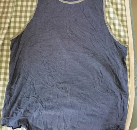 背心，森马牛仔裤34码，短裤2两条，包邮5...