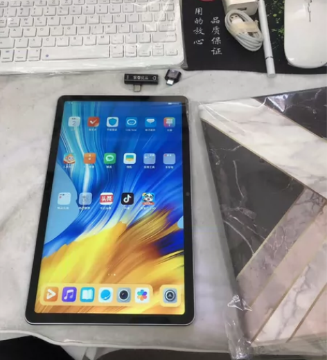 荣耀平板v6 985处理器 成色如图不错,...