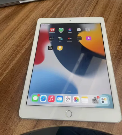 带笔出ipad2019款，128G内存，一...
