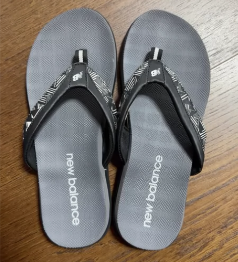 New balance 凉拖 ，真的新百伦...
