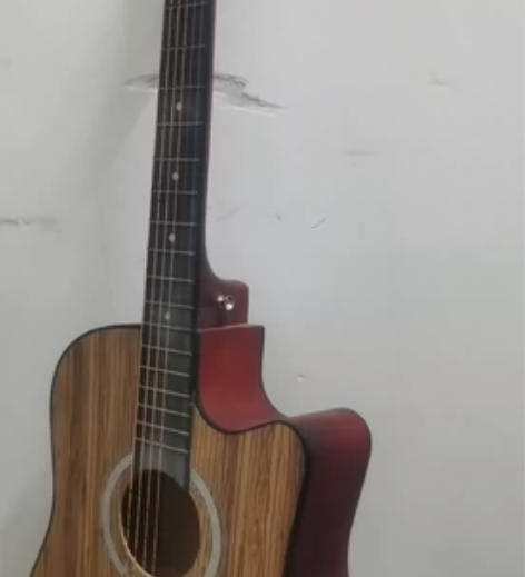 吉他，品种未知，正常使用没有问题 买来练着...