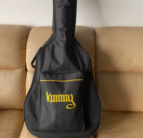 闲置吉他便宜出 大学的时候在琴行买的，闲置...