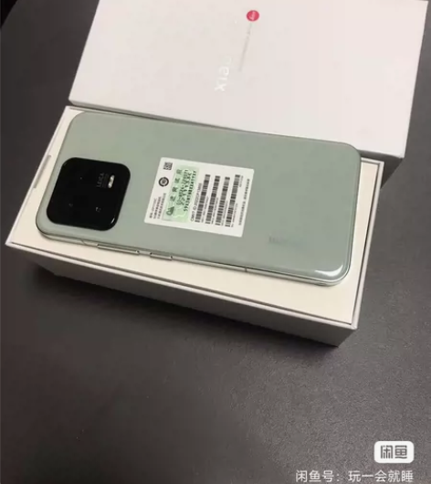 购买于某东自营，刚激活没多久 小米13国行...