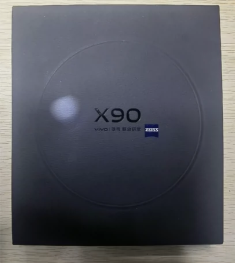 vivo x90 8+256 稀缺告白色，...