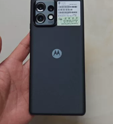 摩托罗拉 moto X40，12+256G...