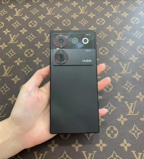 游戏手机！努比亚Z50Ultra夜海，12...