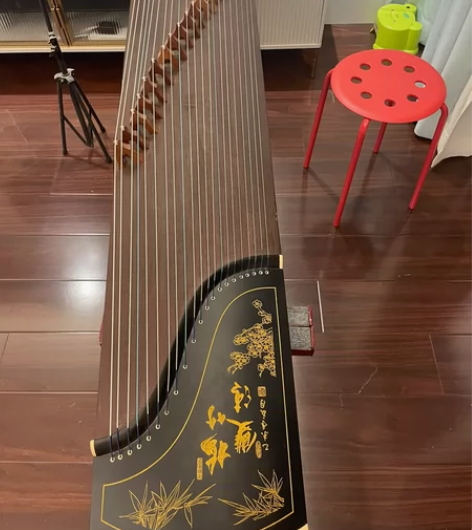 古筝低价转（孩子不学了，全套便宜出，便宜转...