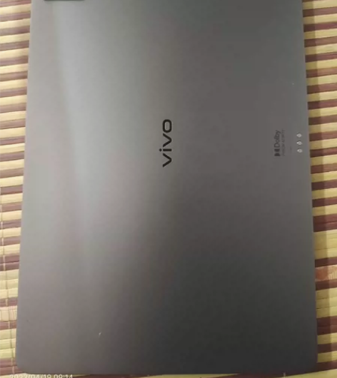 vivo pad  8+128G 送钢化膜...