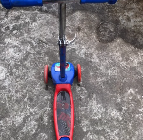 迪士尼滑板车儿童1-3-6-12岁男女小孩...