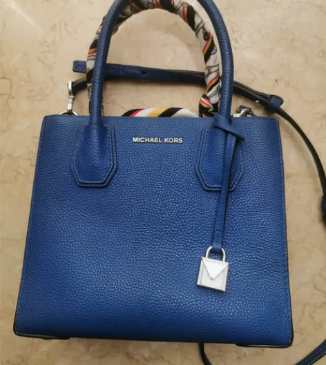 MK风琴包，小号，杨幂同款。几年前一千六百...